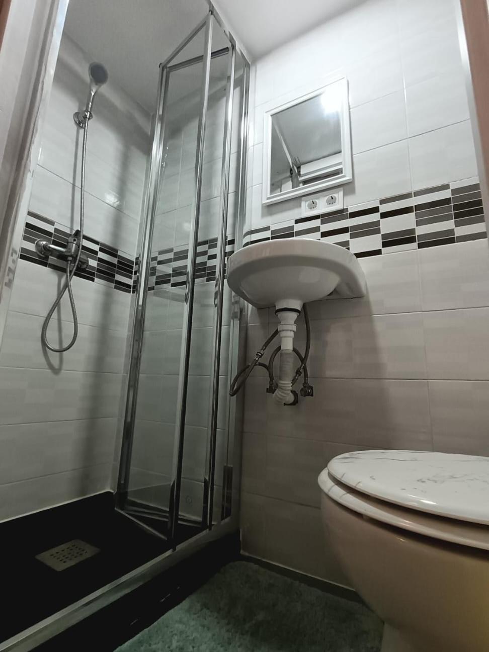 Alanta Apartments Madrid Extérieur photo
